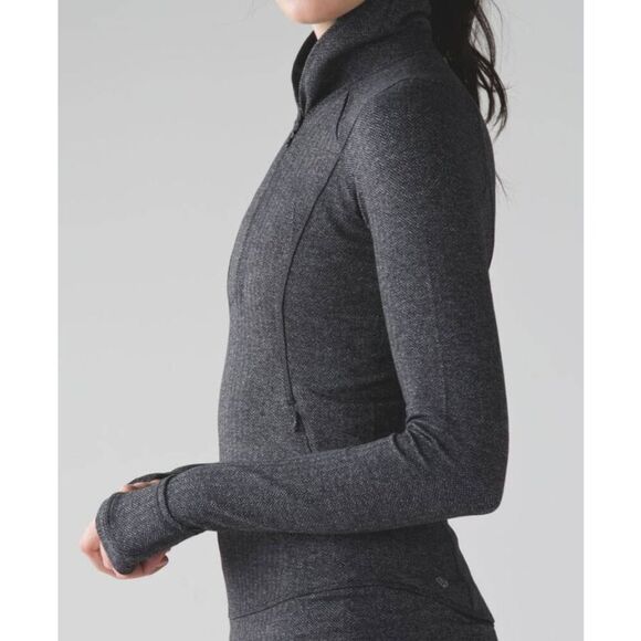 LULULEMON ATHLETICA Think Fast Pullover Size 6 - Picture 3 of 6